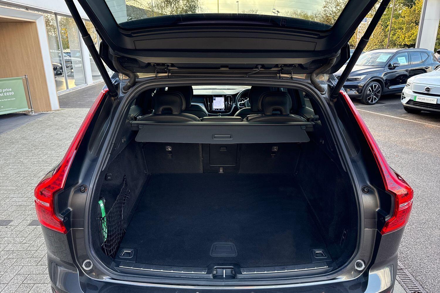 Used Volvo XC60 2021 for sale - 76646310: Photo 20