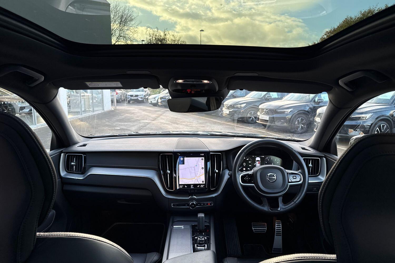 Used Volvo XC60 2021 for sale - 76646310: Photo 3