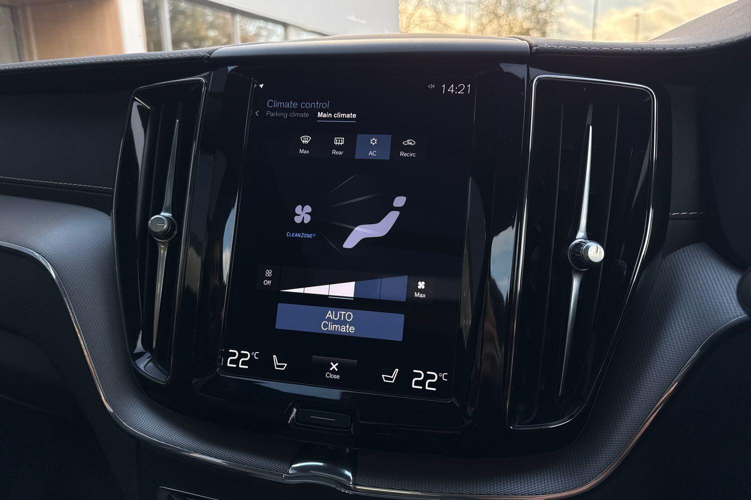 Used Volvo XC60 2021 for sale - 76646310: Photo 38