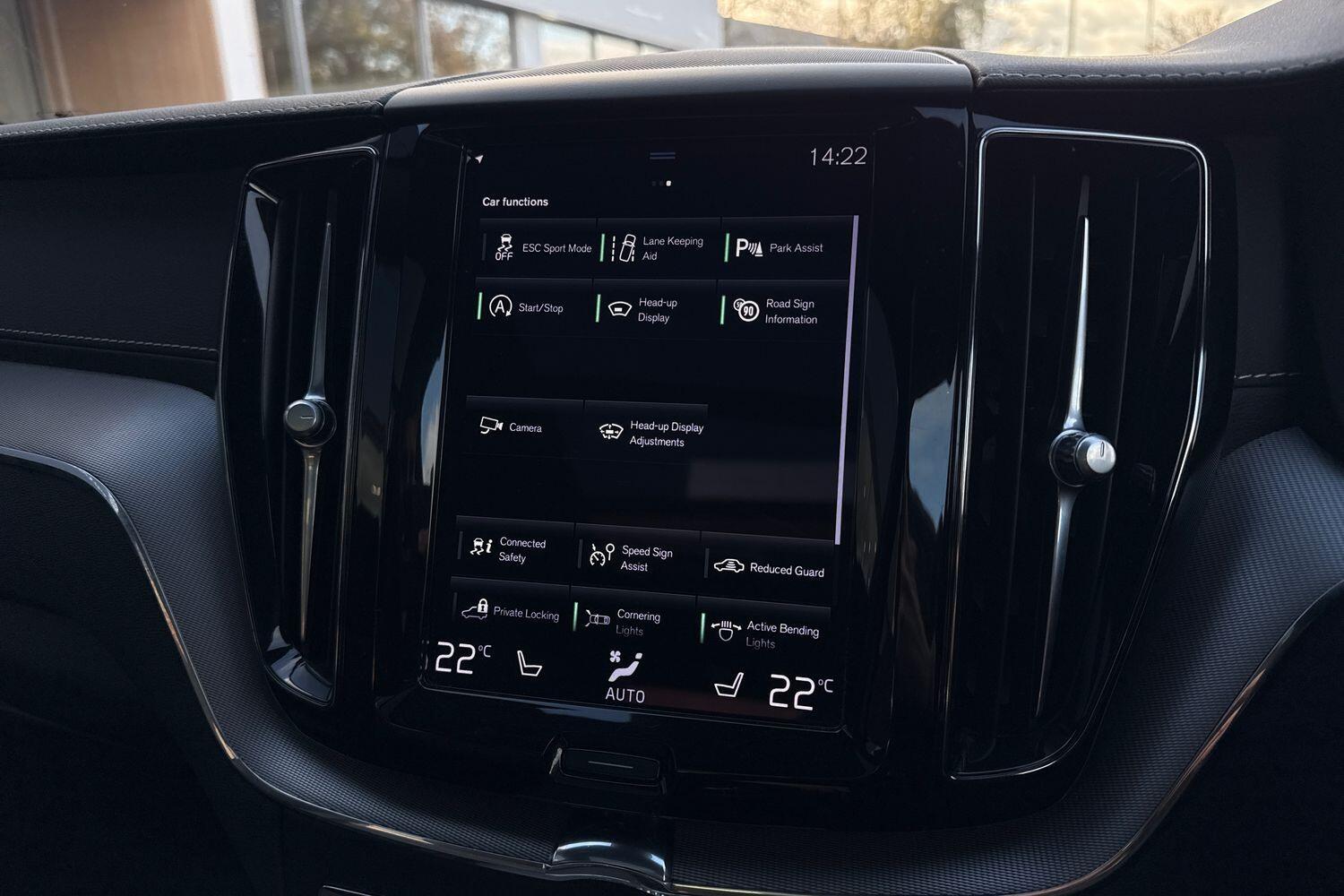 Used Volvo XC60 2021 for sale - 76646310: Photo 41