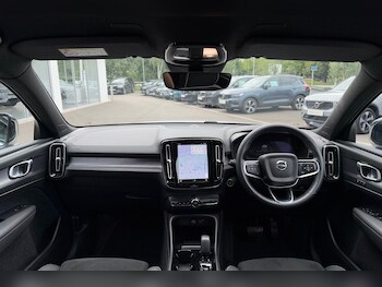 Used Volvo XC40 2024 for sale - 75400952: Photo