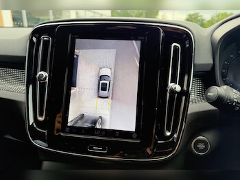 Used Volvo XC40 2024 for sale - 75400952: Photo