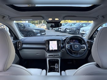 Used Volvo XC40 2025 for sale - 76226911: Photo 3