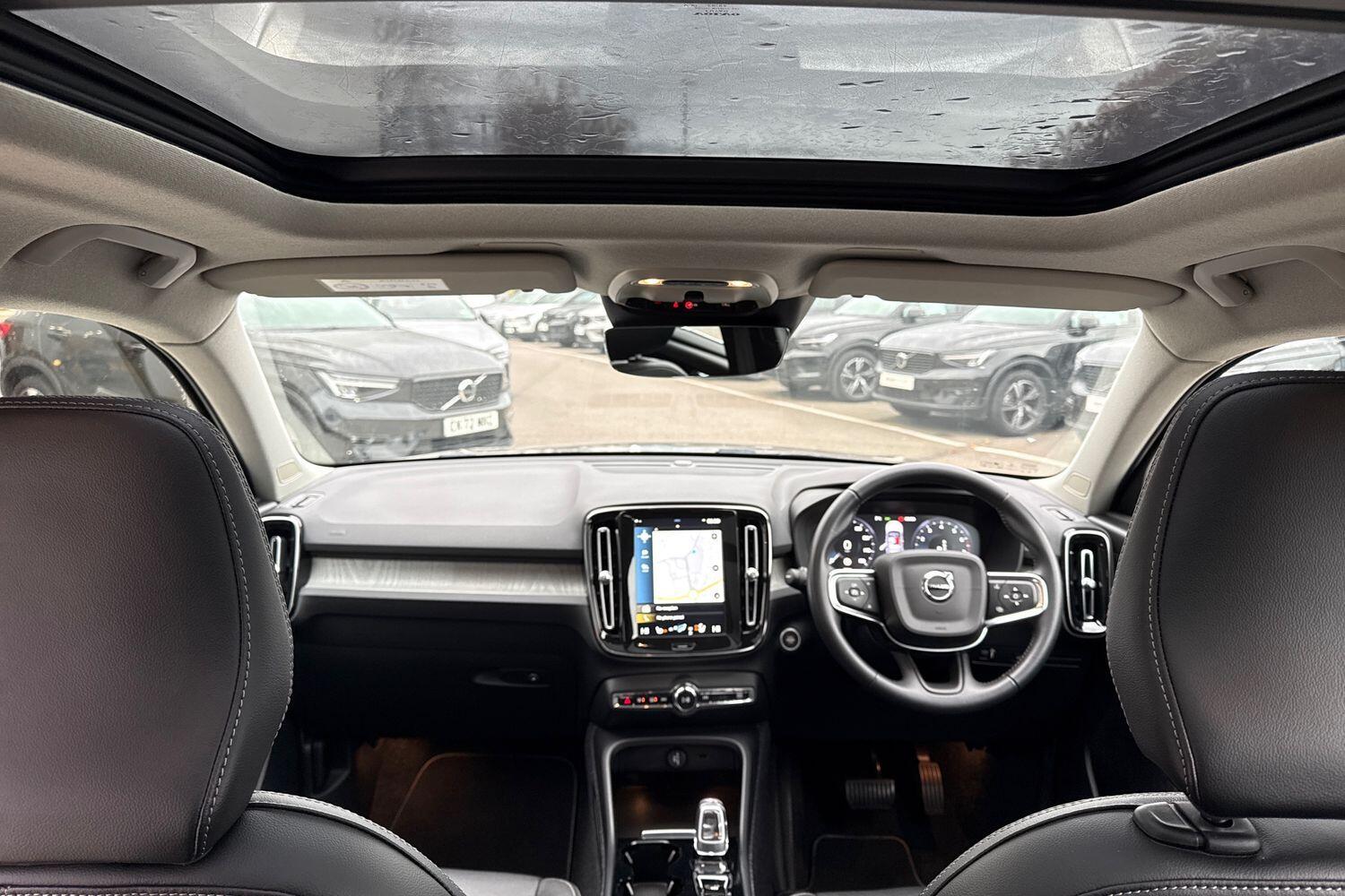 Used Volvo XC40 2020 for sale - 76645301: Photo 3