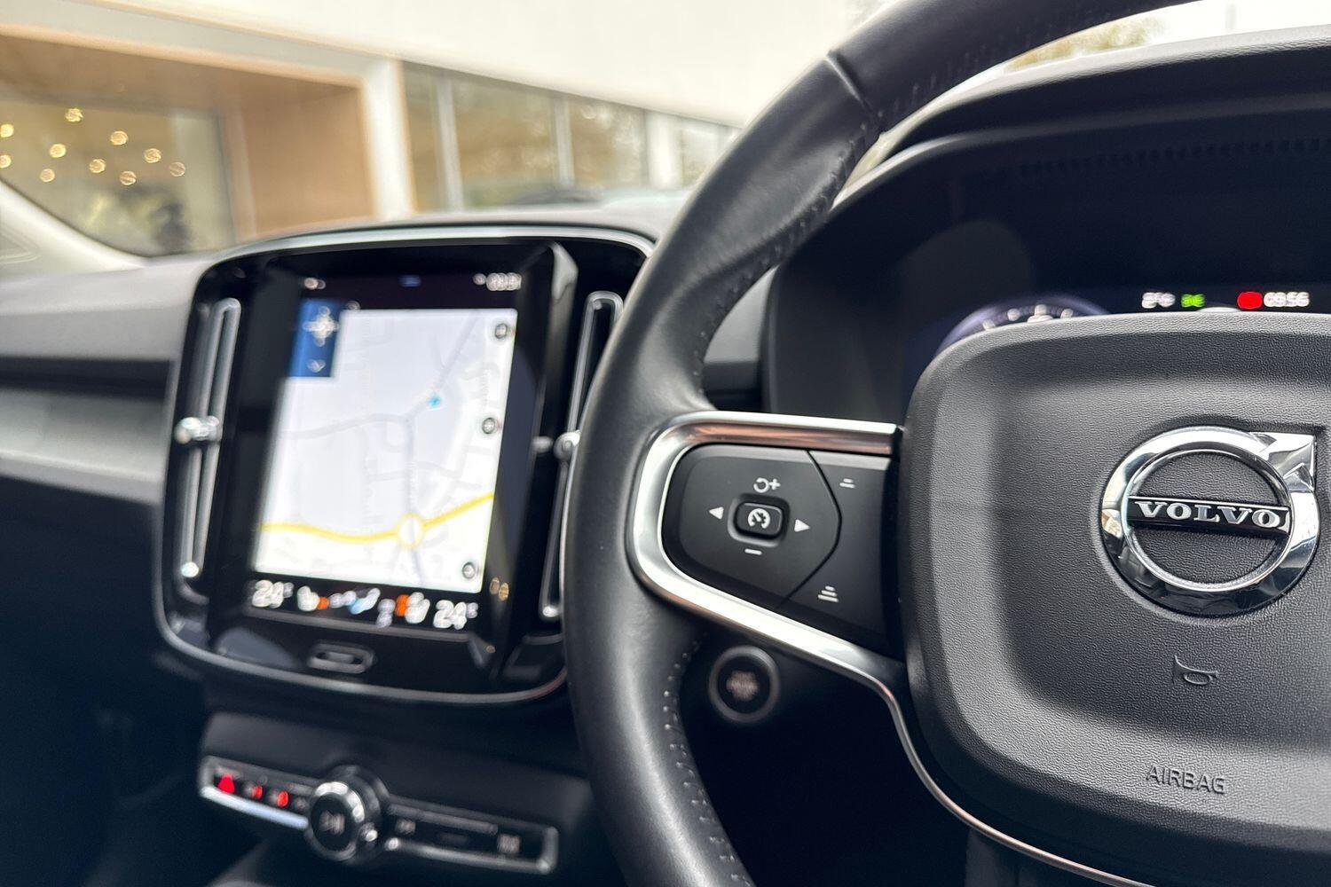 Used Volvo XC40 2020 for sale - 76645301: Photo 36