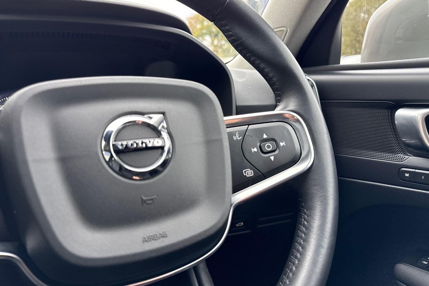 Used Volvo XC40 2020 for sale - 76645301: Photo 37