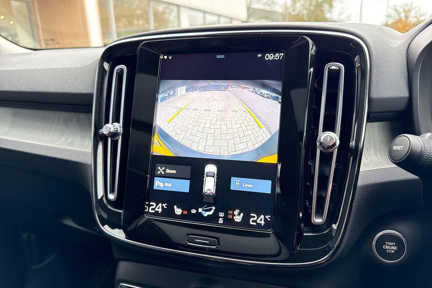 Used Volvo XC40 2020 for sale - 76645301: Photo 4