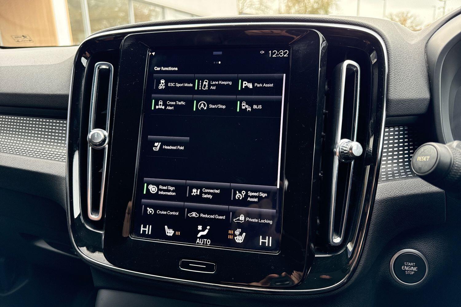 Used Volvo XC40 2020 for sale - 76645878: Photo 43