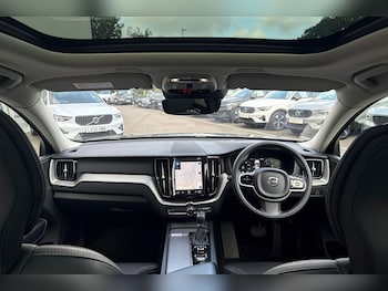 Used Volvo XC60 2018 for sale - 75588464: Photo