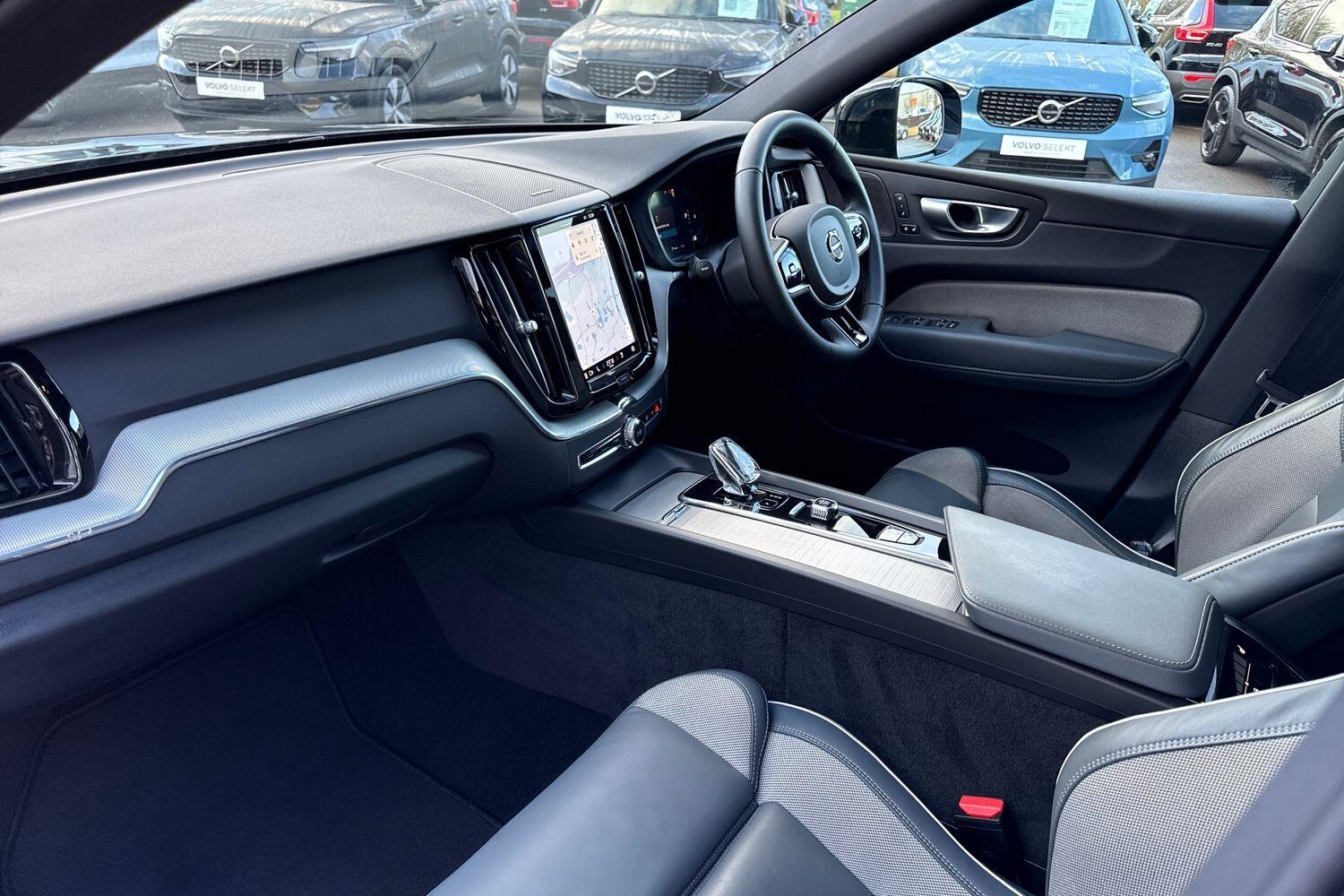 Used Volvo XC60 2023 for sale - 77479309: Photo 27