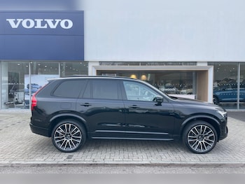 Used Volvo XC90 2025 for sale - 76521717: Photo