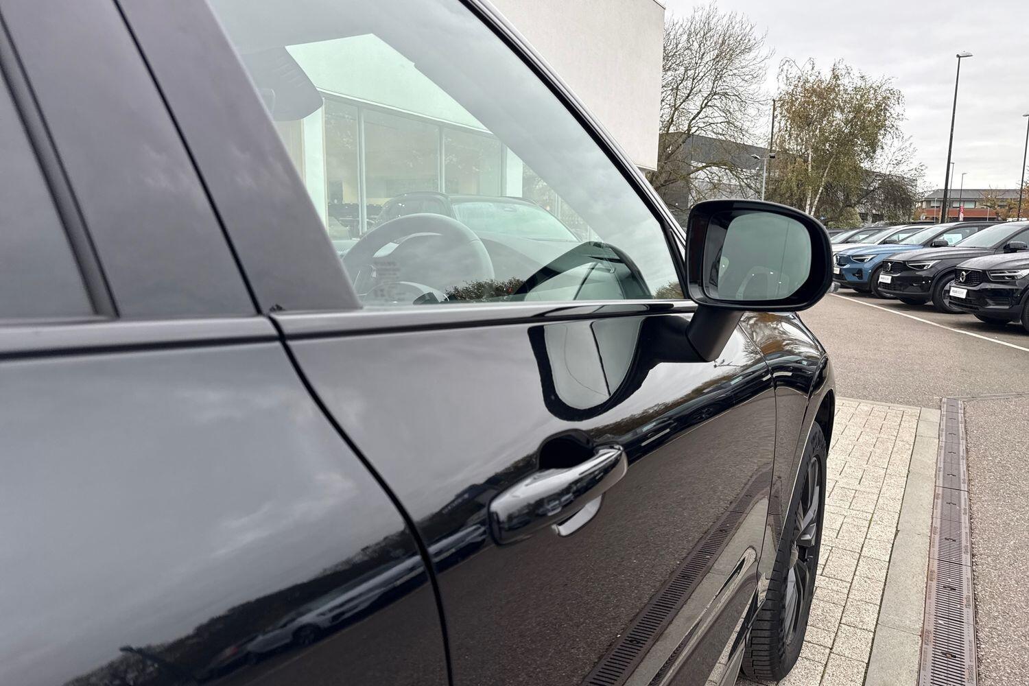 Used Volvo XC60 2023 for sale - 76646283: Photo 17