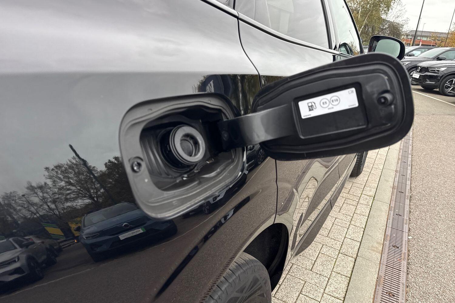 Used Volvo XC60 2023 for sale - 76646283: Photo 19