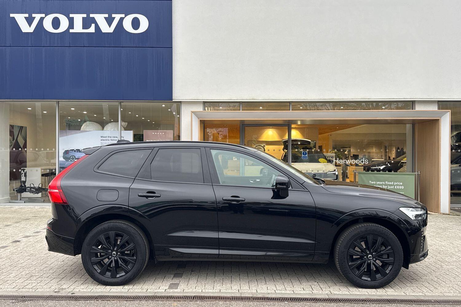 Used Volvo XC60 2023 for sale - 76646283: Photo 2