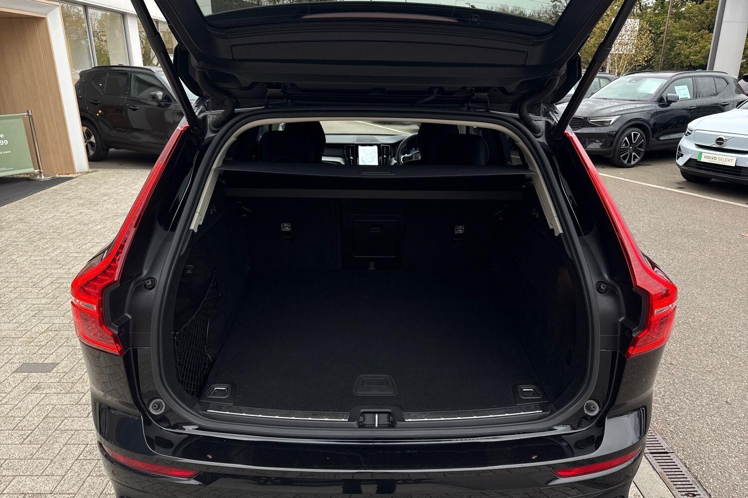 Used Volvo XC60 2023 for sale - 76646283: Photo 20