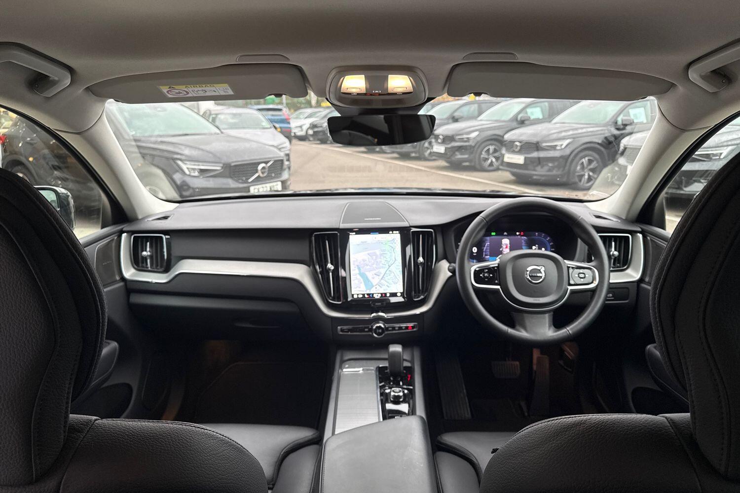 Used Volvo XC60 2023 for sale - 76646283: Photo 3