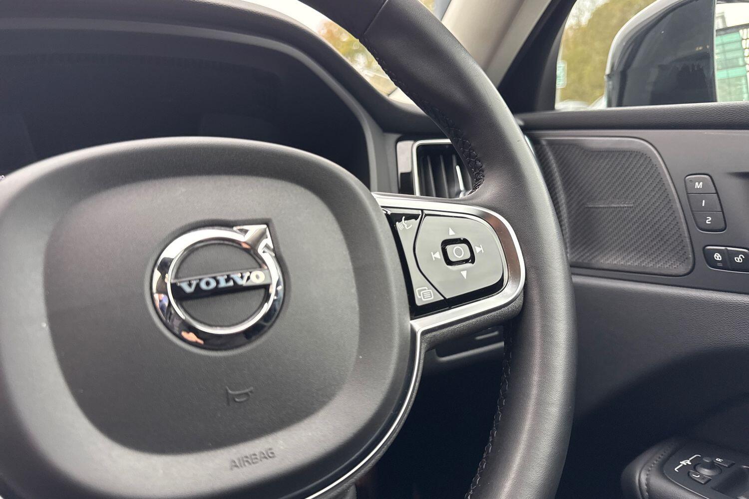 Used Volvo XC60 2023 for sale - 76646283: Photo 38