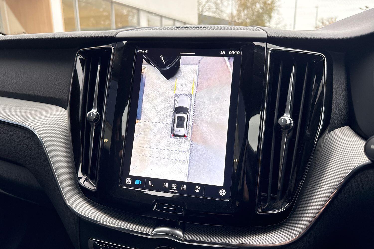 Used Volvo XC60 2023 for sale - 76646283: Photo 4