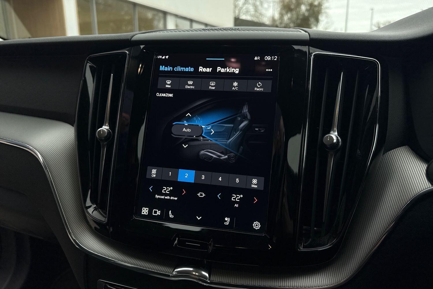 Used Volvo XC60 2023 for sale - 76646283: Photo 40