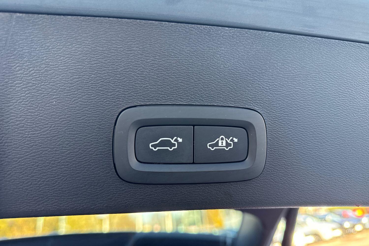 Used Volvo XC40 for sale - 76728392: Photo 20