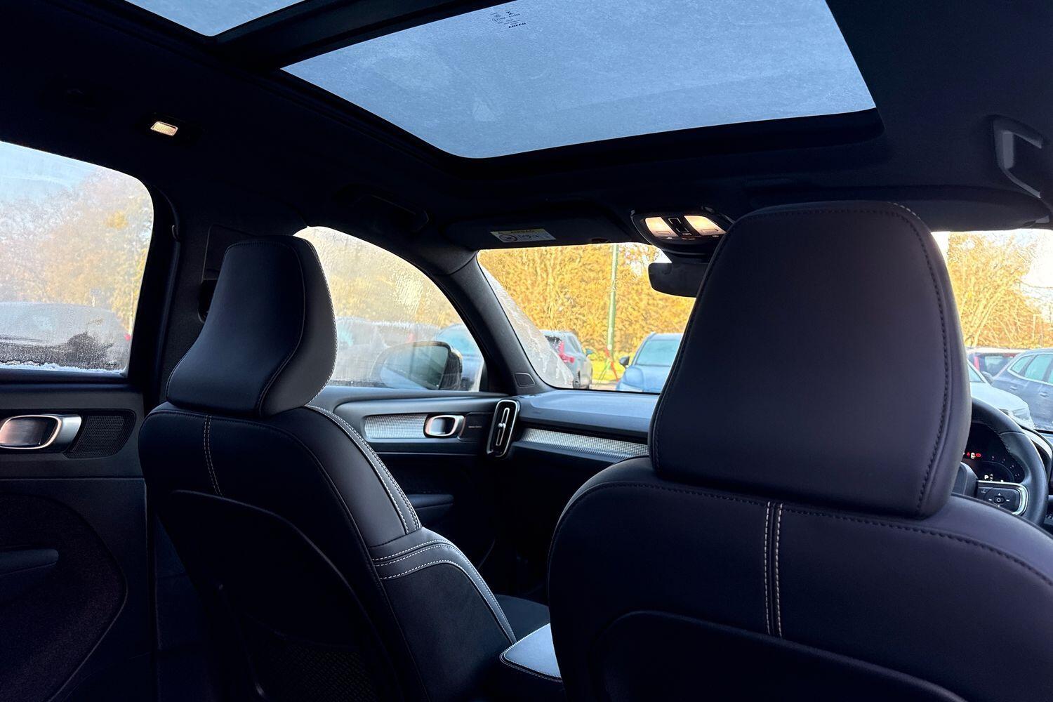 Used Volvo XC40 for sale - 76728392: Photo 23