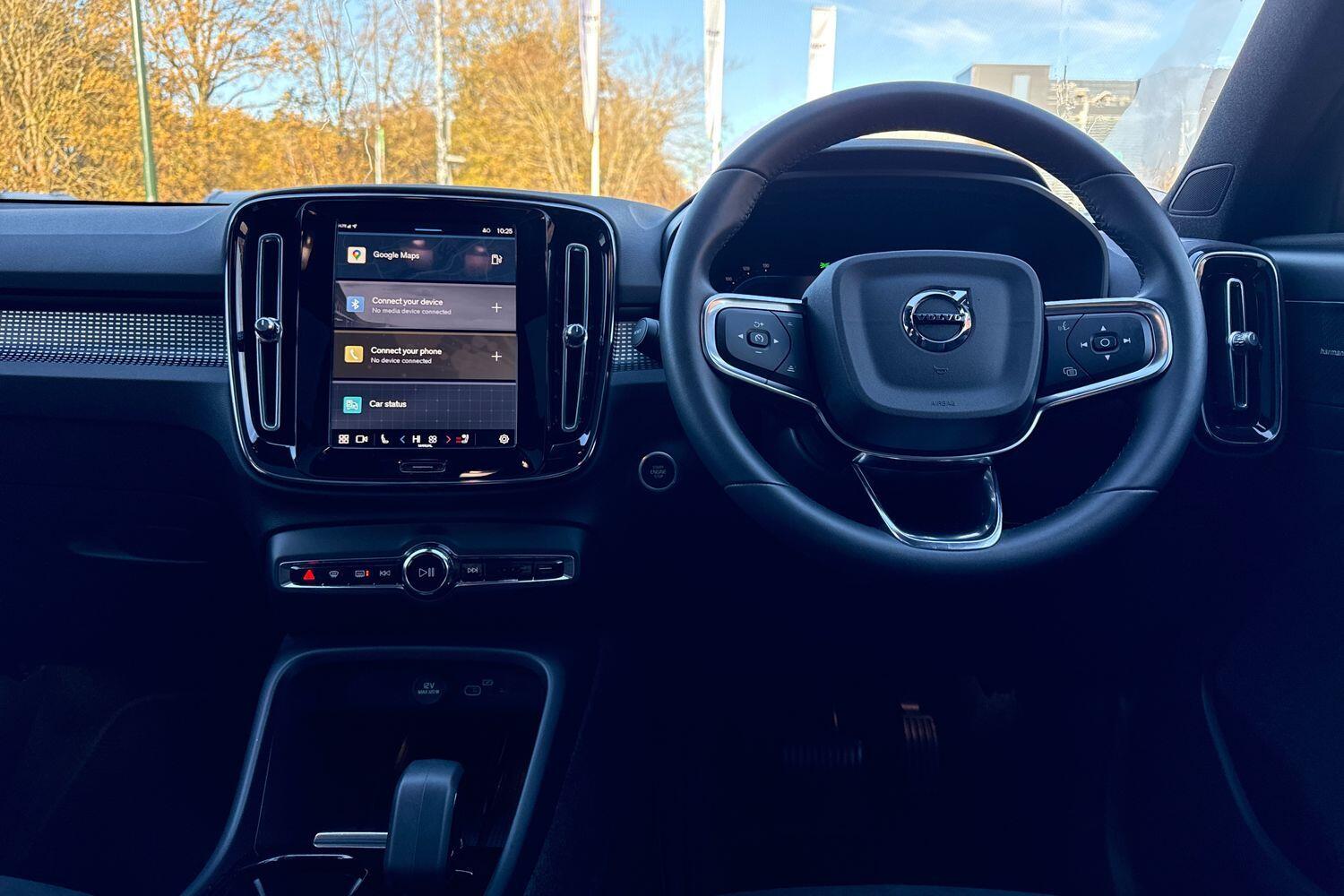 Used Volvo XC40 for sale - 76728392: Photo 33