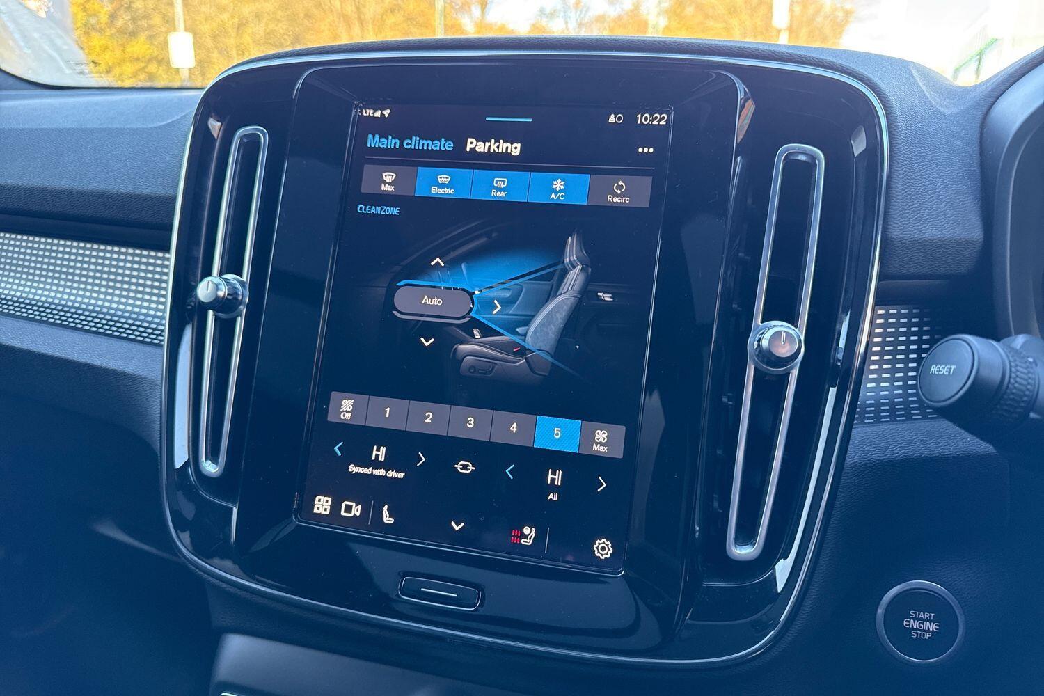 Used Volvo XC40 for sale - 76728392: Photo 39