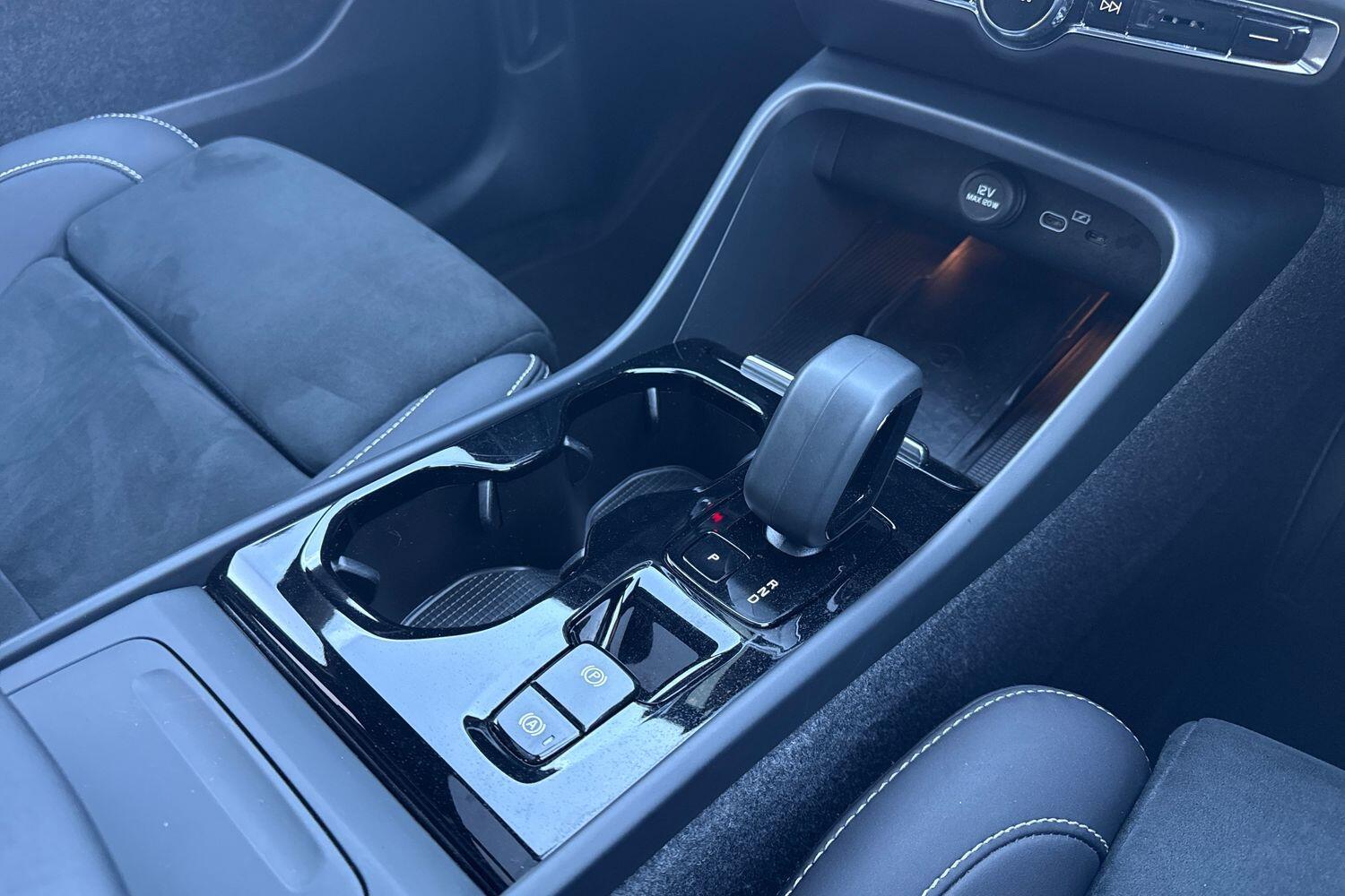 Used Volvo XC40 for sale - 76728392: Photo 43