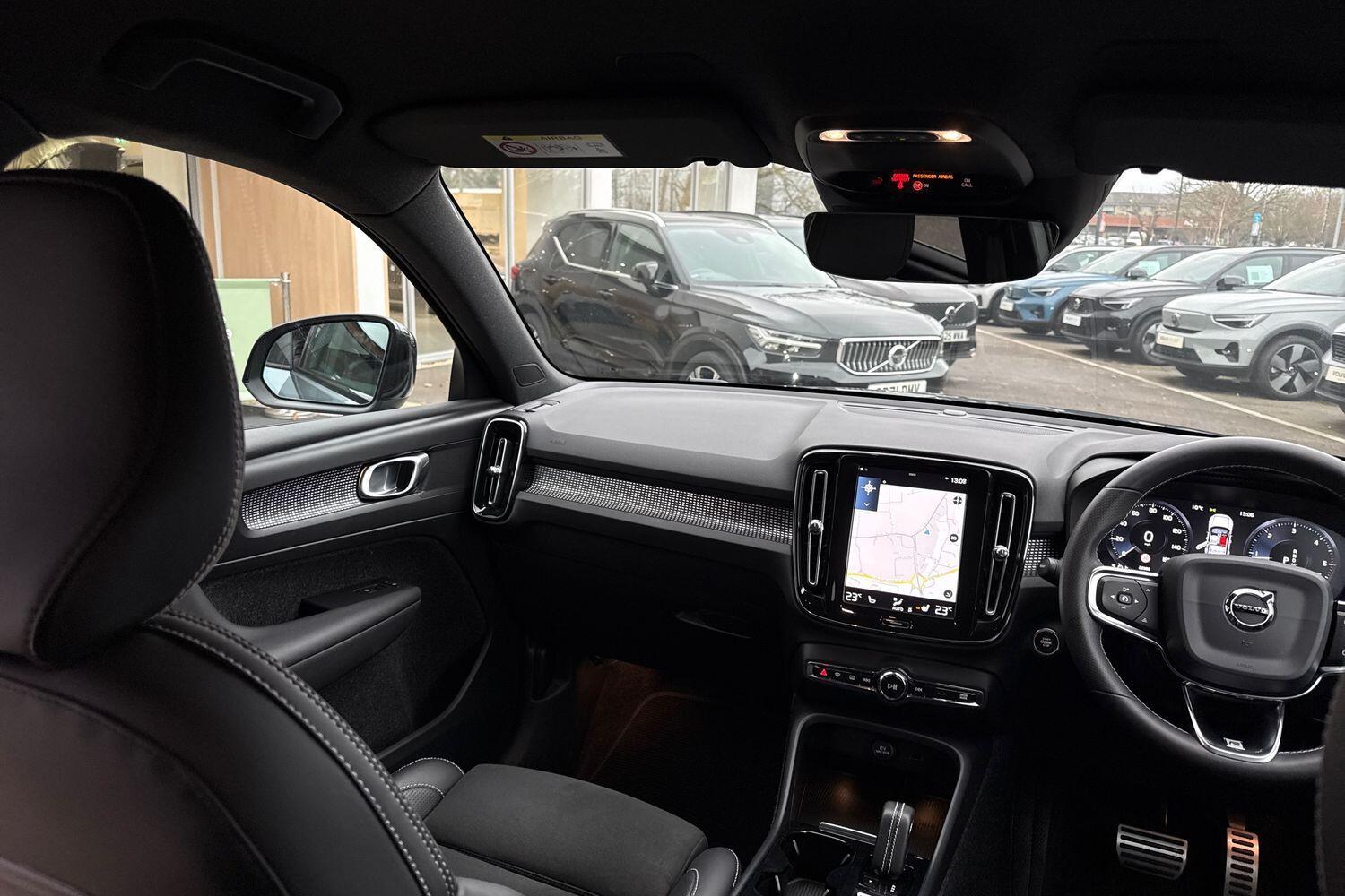 Used Volvo XC40 2018 for sale - 76952446: Photo 32