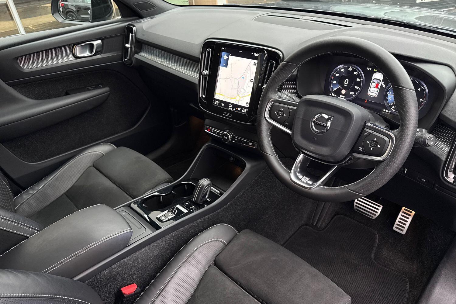 Used Volvo XC40 2018 for sale - 76952446: Photo 6