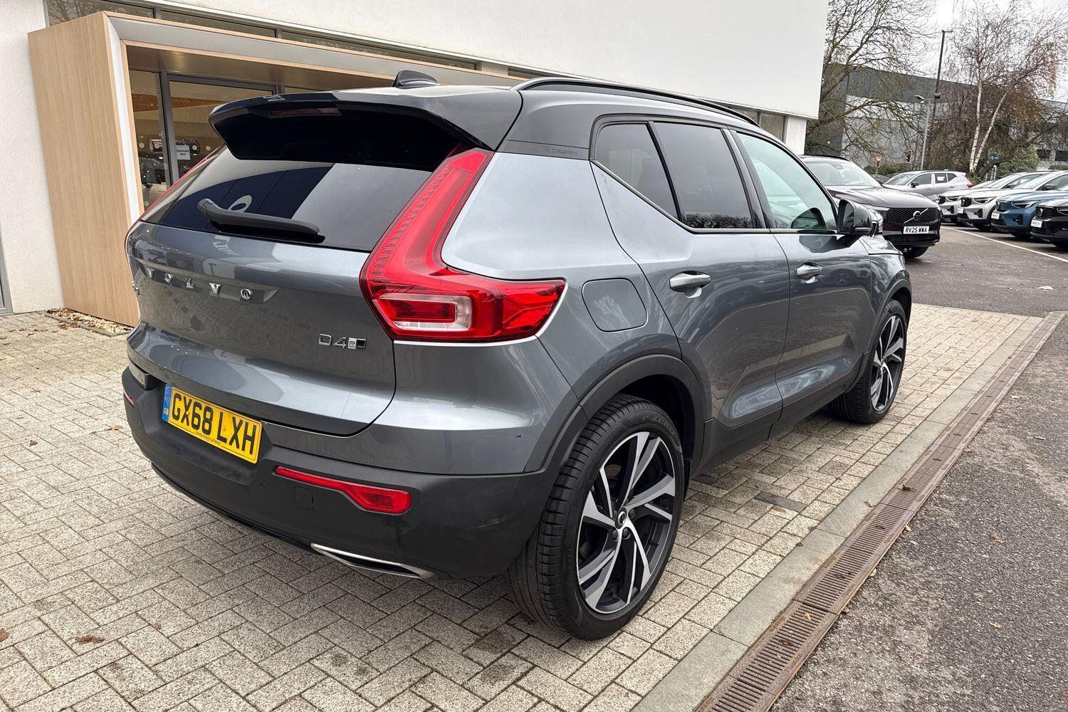 Used Volvo XC40 2018 for sale - 76952446: Photo 8