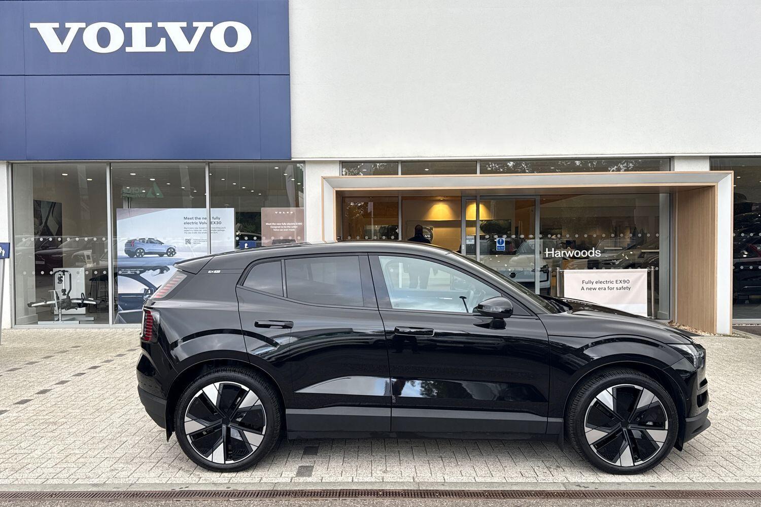 Used Volvo EX30 2025 for sale - 76608353: Photo 2