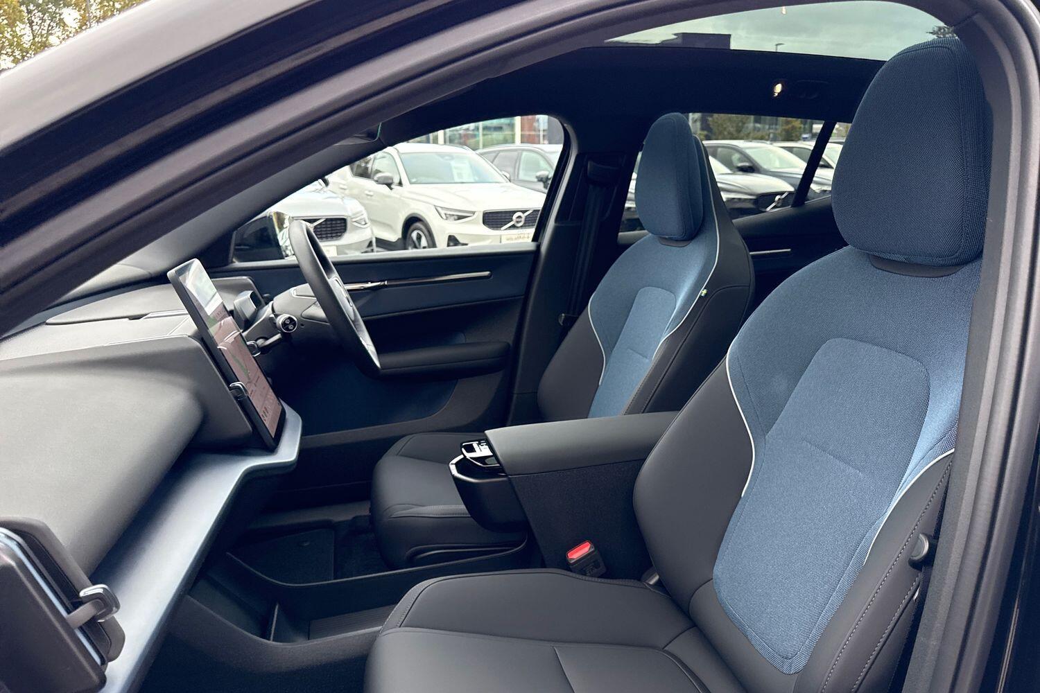 Used Volvo EX30 2025 for sale - 76608353: Photo 27