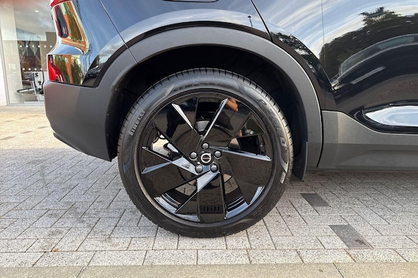 Used Volvo XC40 2025 for sale - 76326933: Photo 13