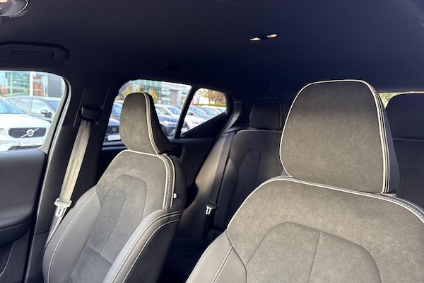 Used Volvo XC40 2025 for sale - 76326933: Photo 28