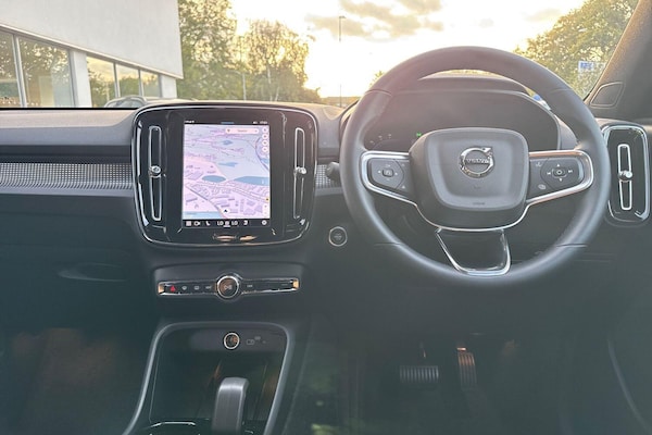 Used Volvo XC40 2025 for sale - 76326933: Photo 33