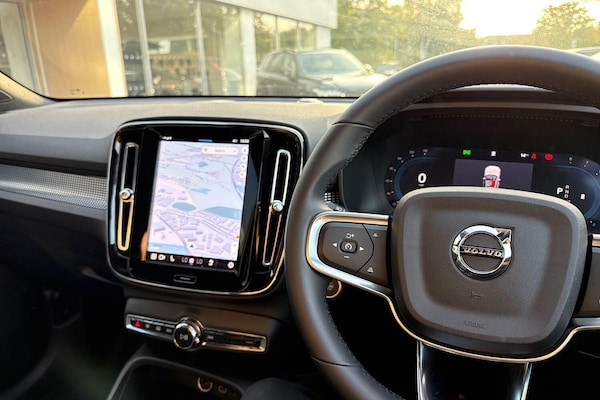 Used Volvo XC40 2025 for sale - 76326933: Photo 35
