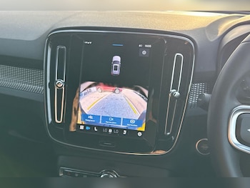Used Volvo XC40 2025 for sale - 76326933: Photo 4