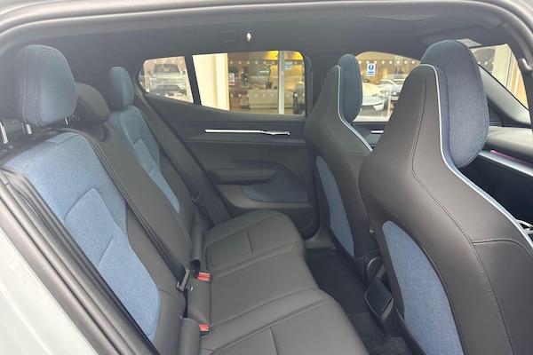 Used Volvo EX30 2025 for sale - 76326547: Photo 22