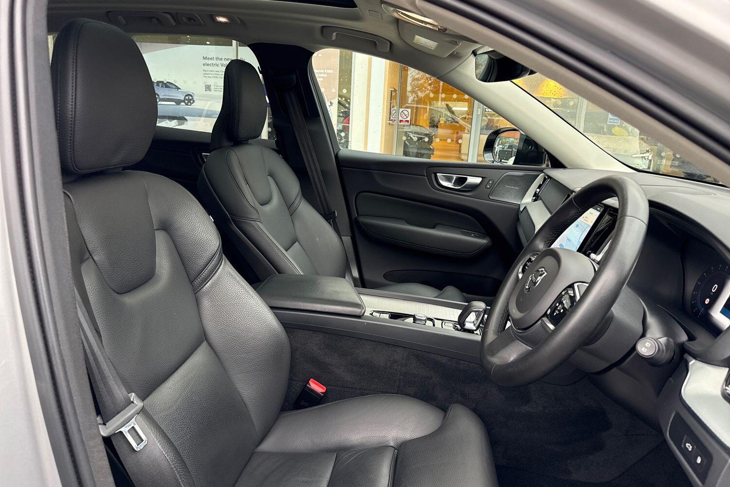 Used Volvo XC60 2023 for sale - 76522032: Photo 26