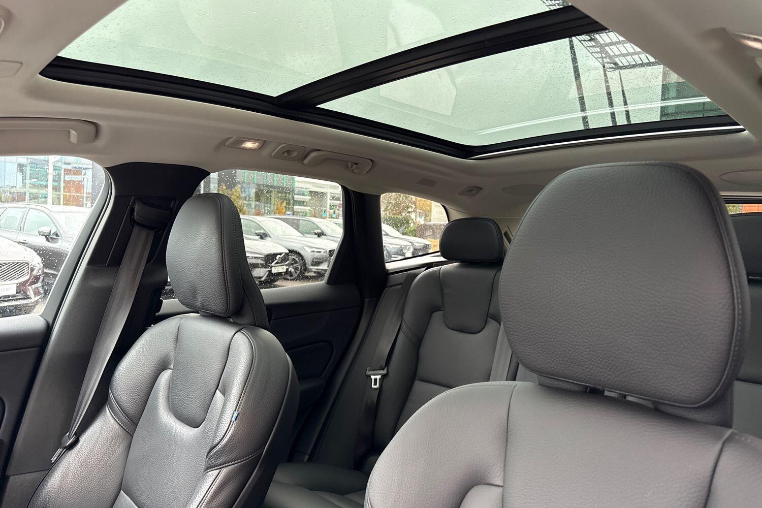 Used Volvo XC60 2023 for sale - 76522032: Photo 29