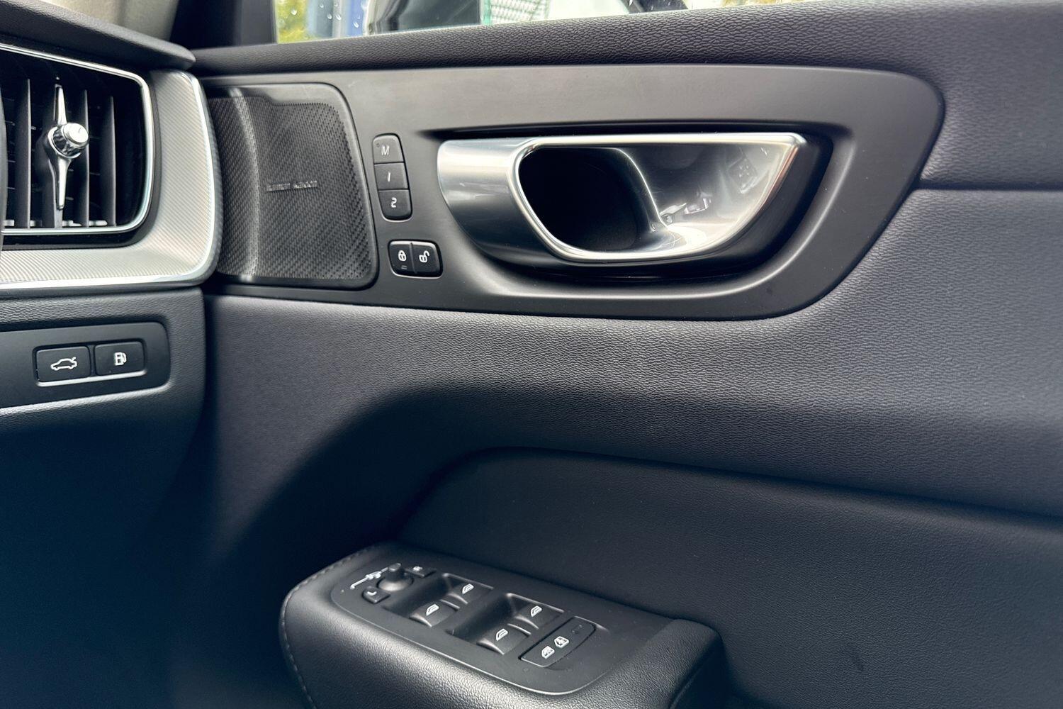 Used Volvo XC60 2023 for sale - 76522032: Photo 42