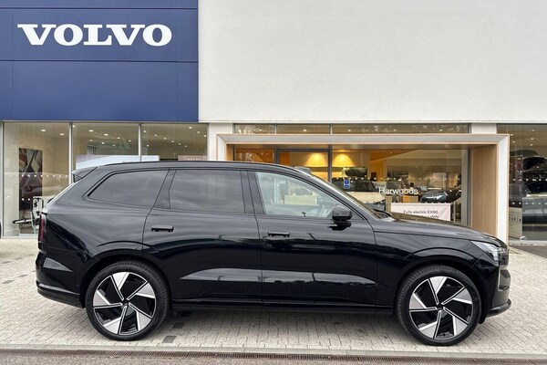 Used Volvo EX90 2025 for sale - 76270719: Photo 2