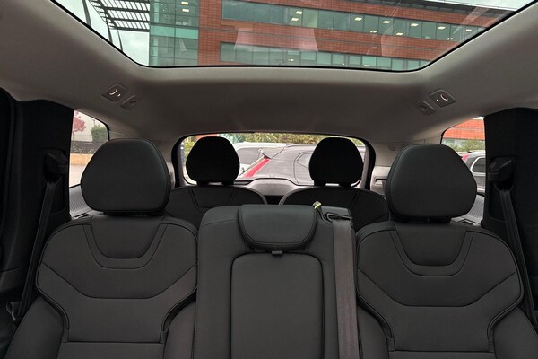 Used Volvo EX90 2025 for sale - 76270719: Photo 6