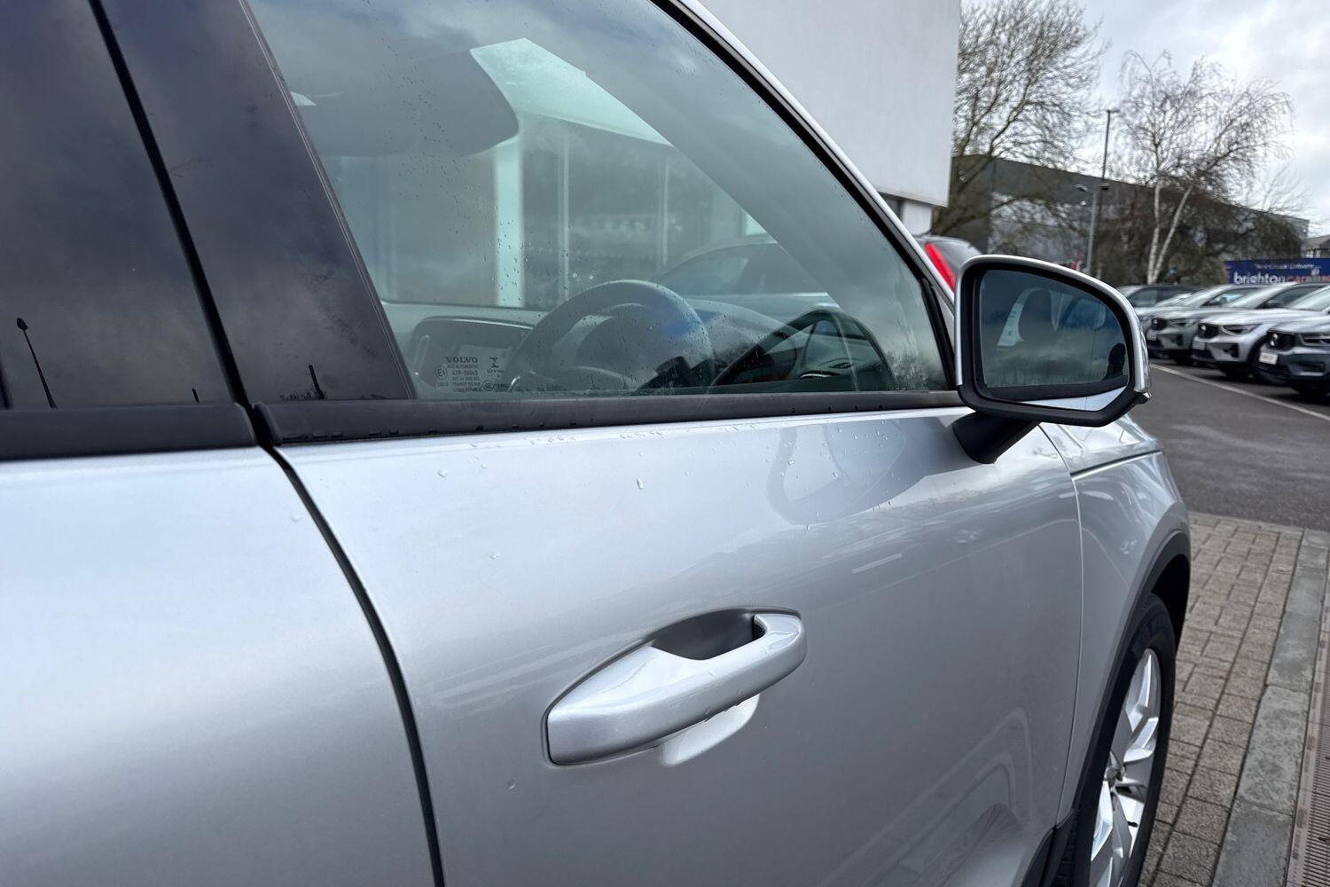 Used Volvo XC40 2018 for sale - 77683500: Photo 17