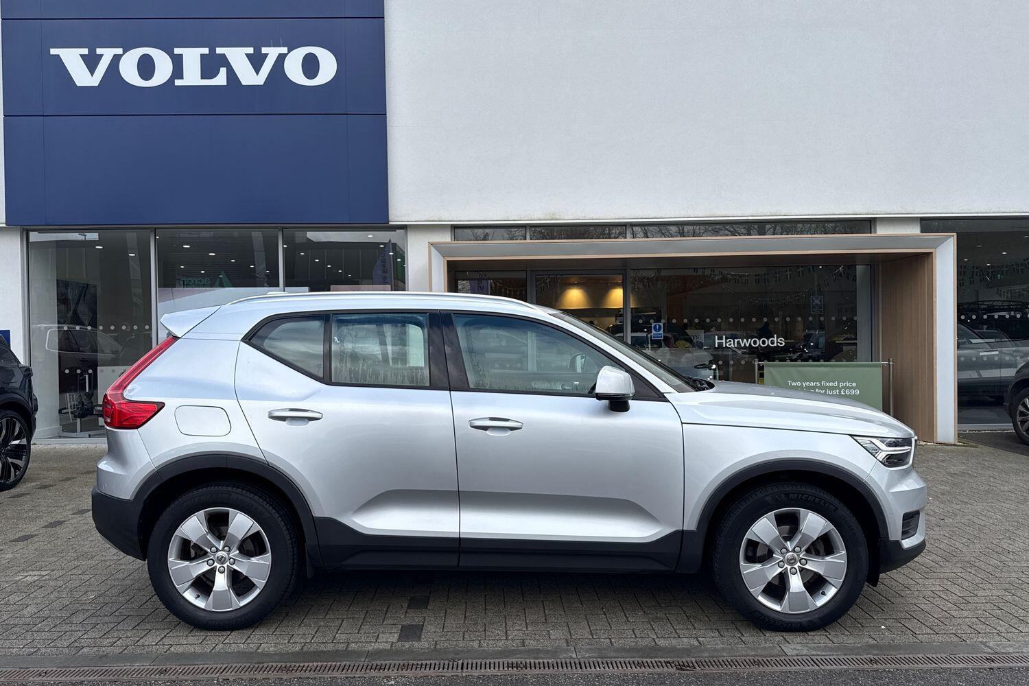 Used Volvo XC40 2018 for sale - 77683500: Photo 2