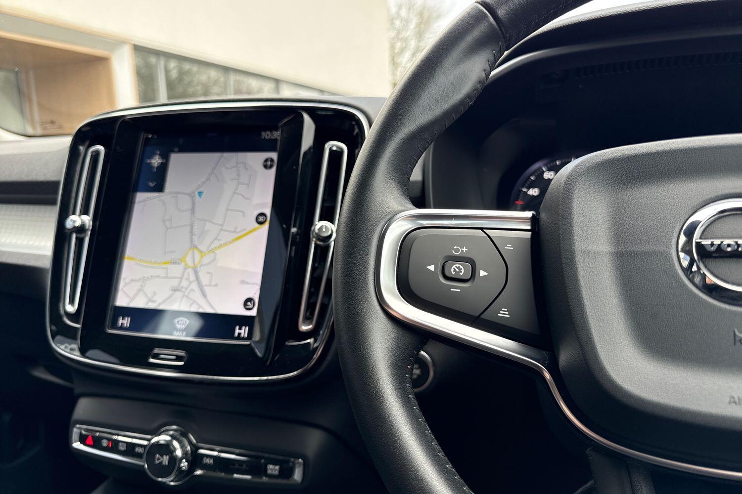 Used Volvo XC40 2018 for sale - 77683500: Photo 36