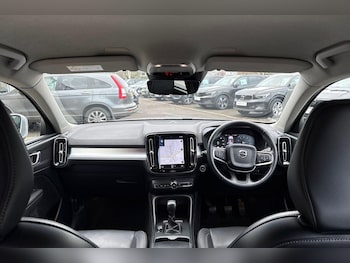 Used Volvo XC40 2018 for sale - 77683500: Photo