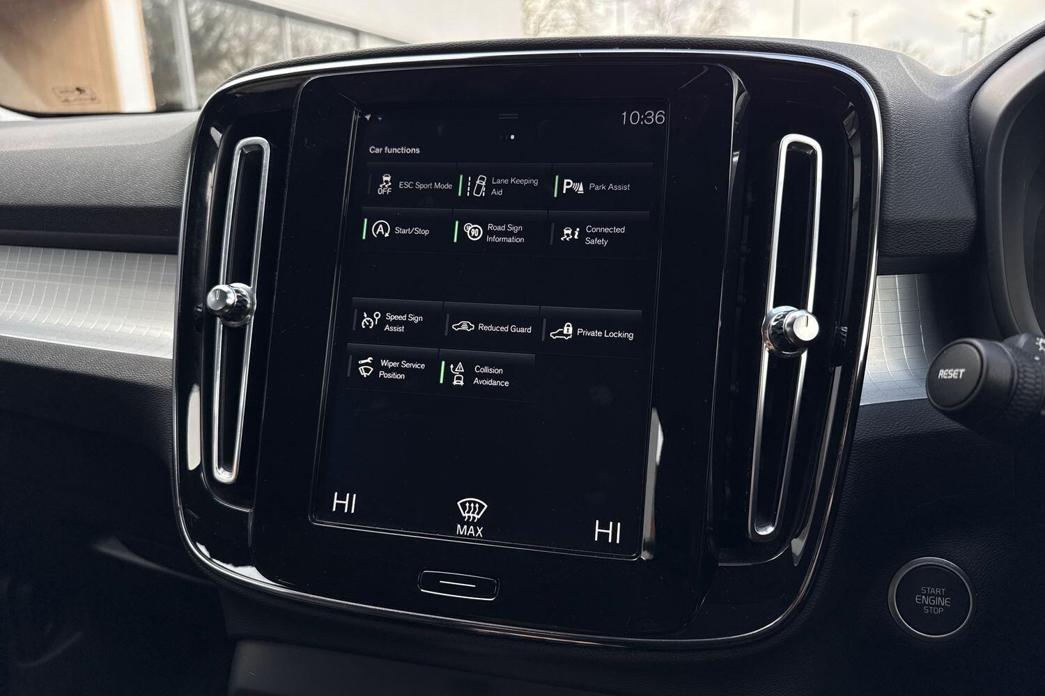 Used Volvo XC40 2018 for sale - 77683500: Photo 40