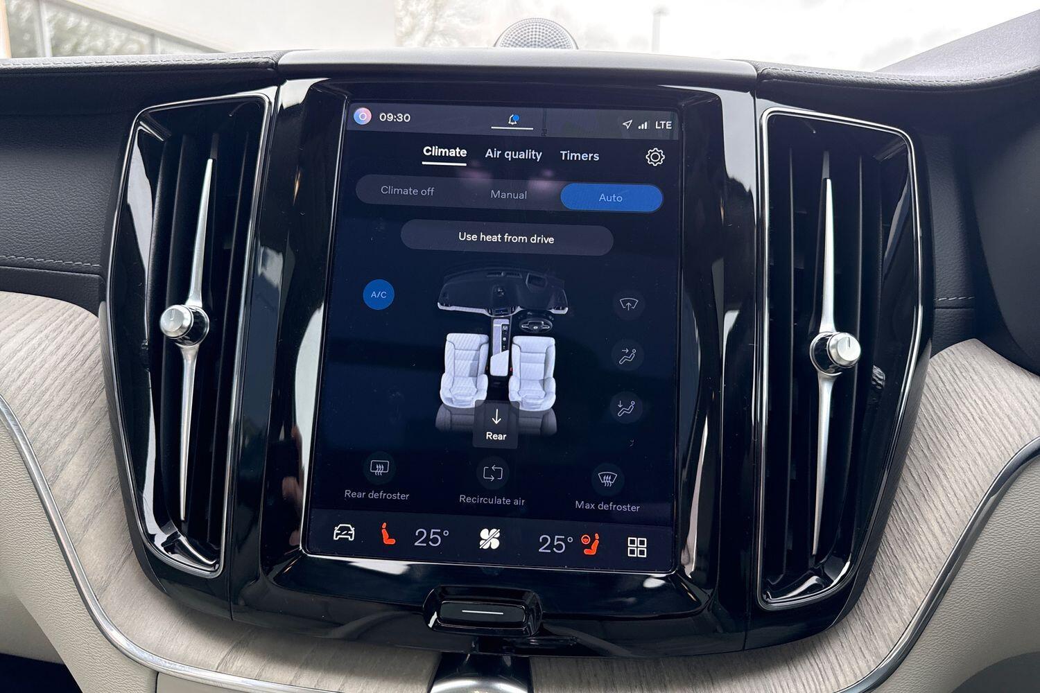 Used Volvo XC60 2022 for sale - 77611429: Photo 39